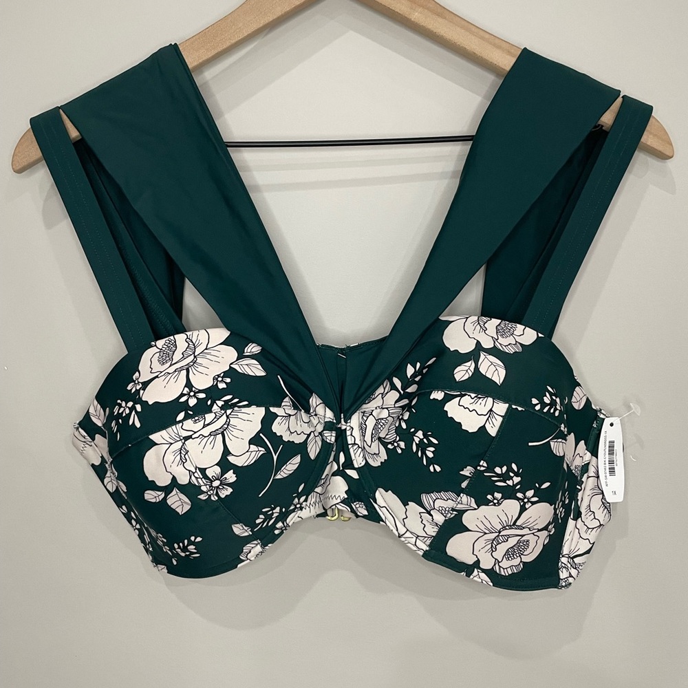 Adore Me NWT floral bikini top - Picture 3 of 13
